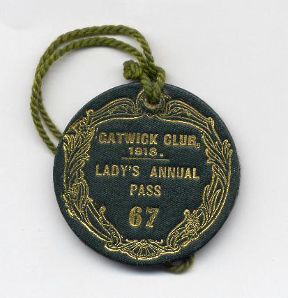 Gatwick 1918 ladies.JPG (29310 bytes)