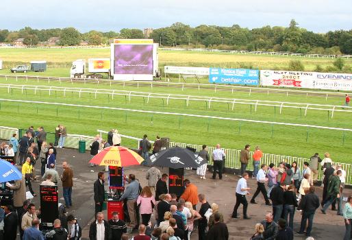 Notts racecourse 1.JPG (47556 bytes)