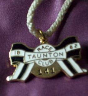 Taunton 1982L.JPG (13359 bytes)