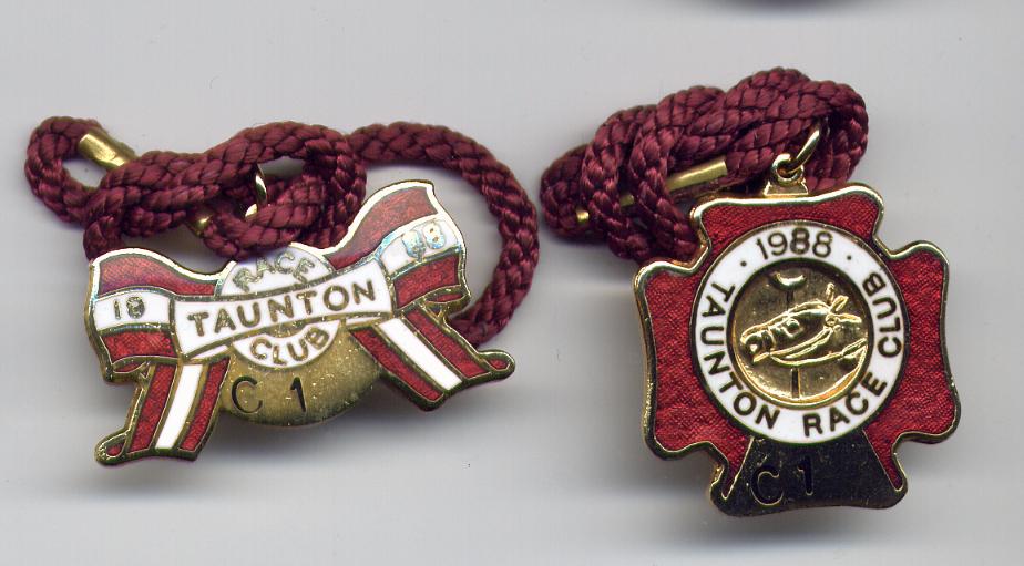 Taunton 1988pair.JPG (67337 bytes)